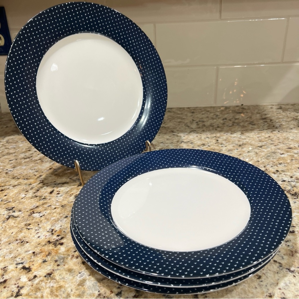 Maxwell & Williams Print indigo Dinner Plates X 4. Blue And White NEW set of 4